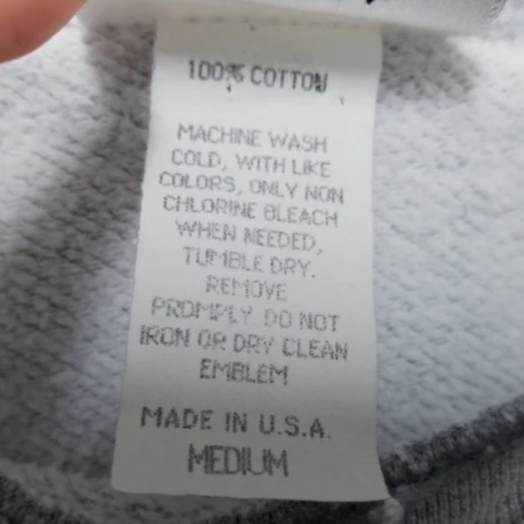 *SOLD* Vintage Disneyworld  Embroidered Sweatshirt - Picture 6 of 6